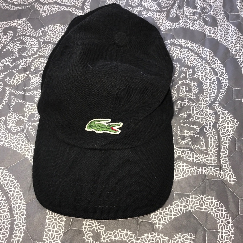 Men’s Lacoste Hat Black size 00 Good Condition